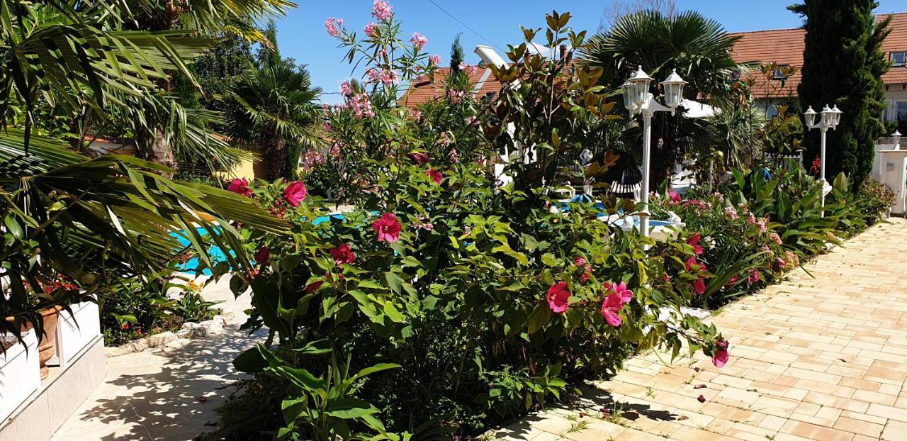 Paradise-Garden-Zamárdi Eksteriør bilde